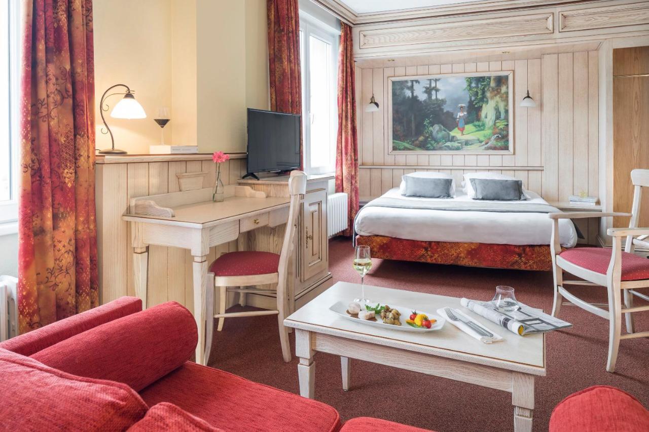 Hotel Restaurant Le Bristol Нідербронн-ле-Бен Екстер'єр фото